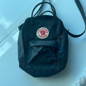Fjallraven Kanken Sling Bag in Black